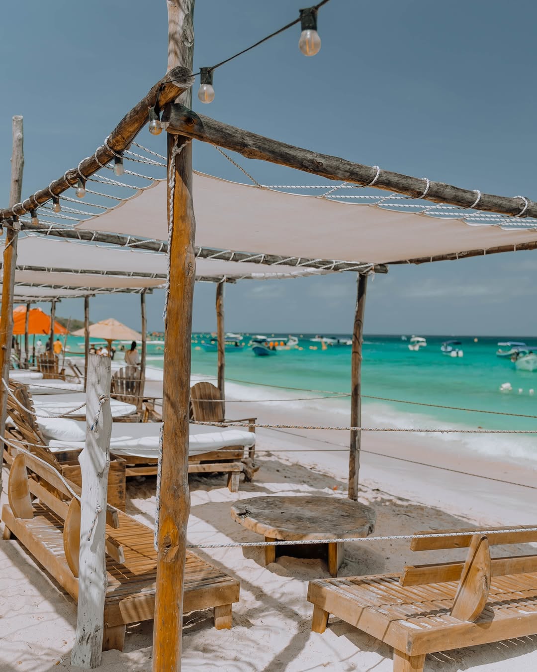 Barú Beach Clubs Near Cartagena — Day Pass Guide 2026 - Cartagena Day Tours
