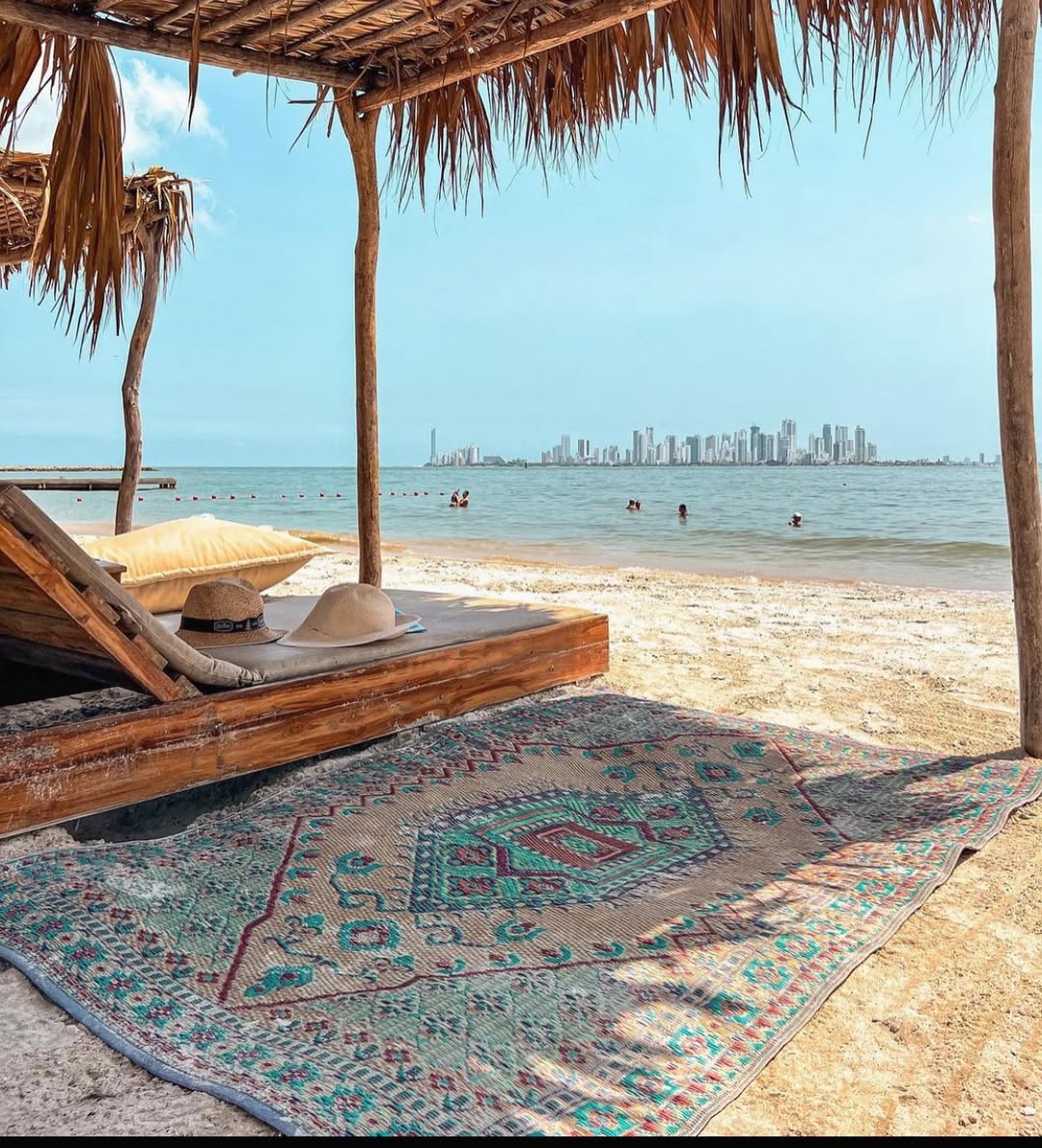 Tierra Bomba vs Rosario Islands — Which Should You Visit? - Cartagena Day Tours