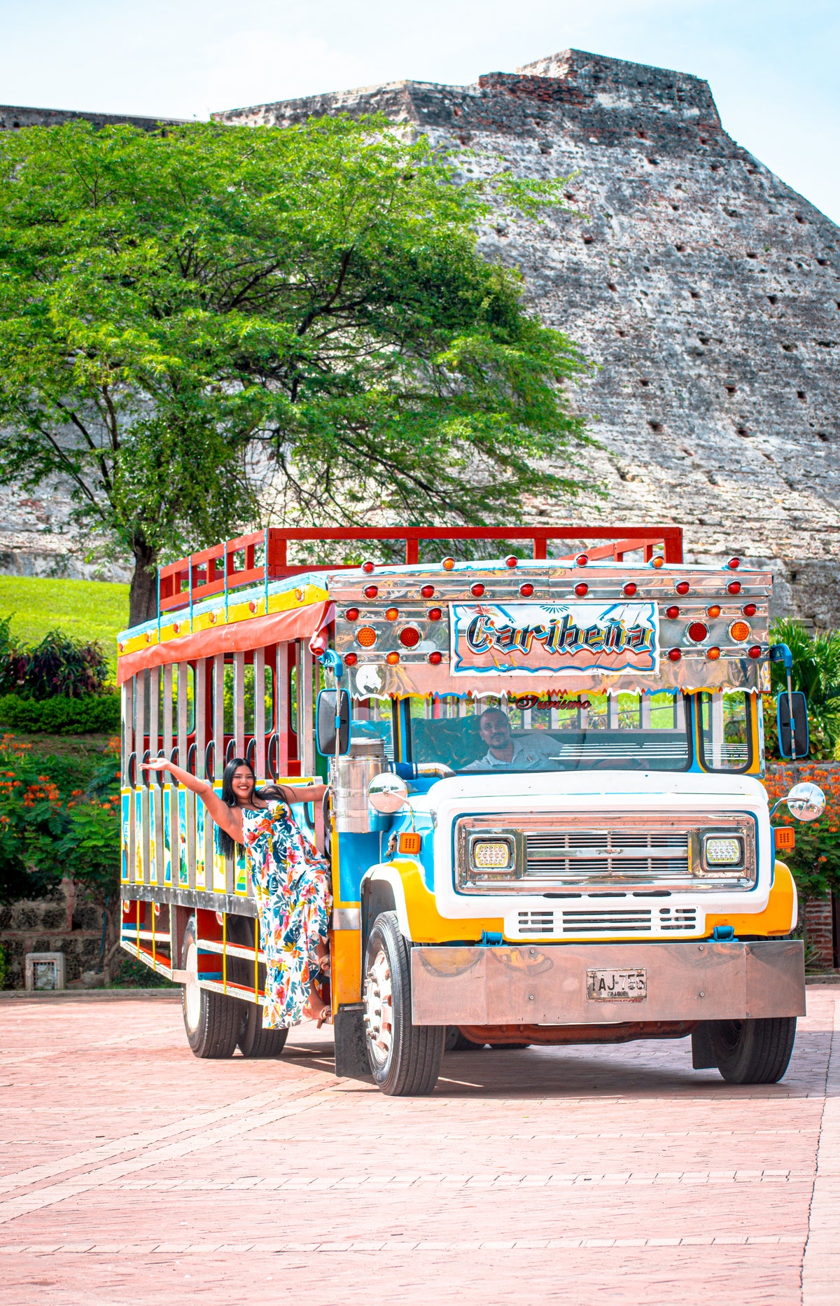 City Tour Cartagena em Chiva Tradicional