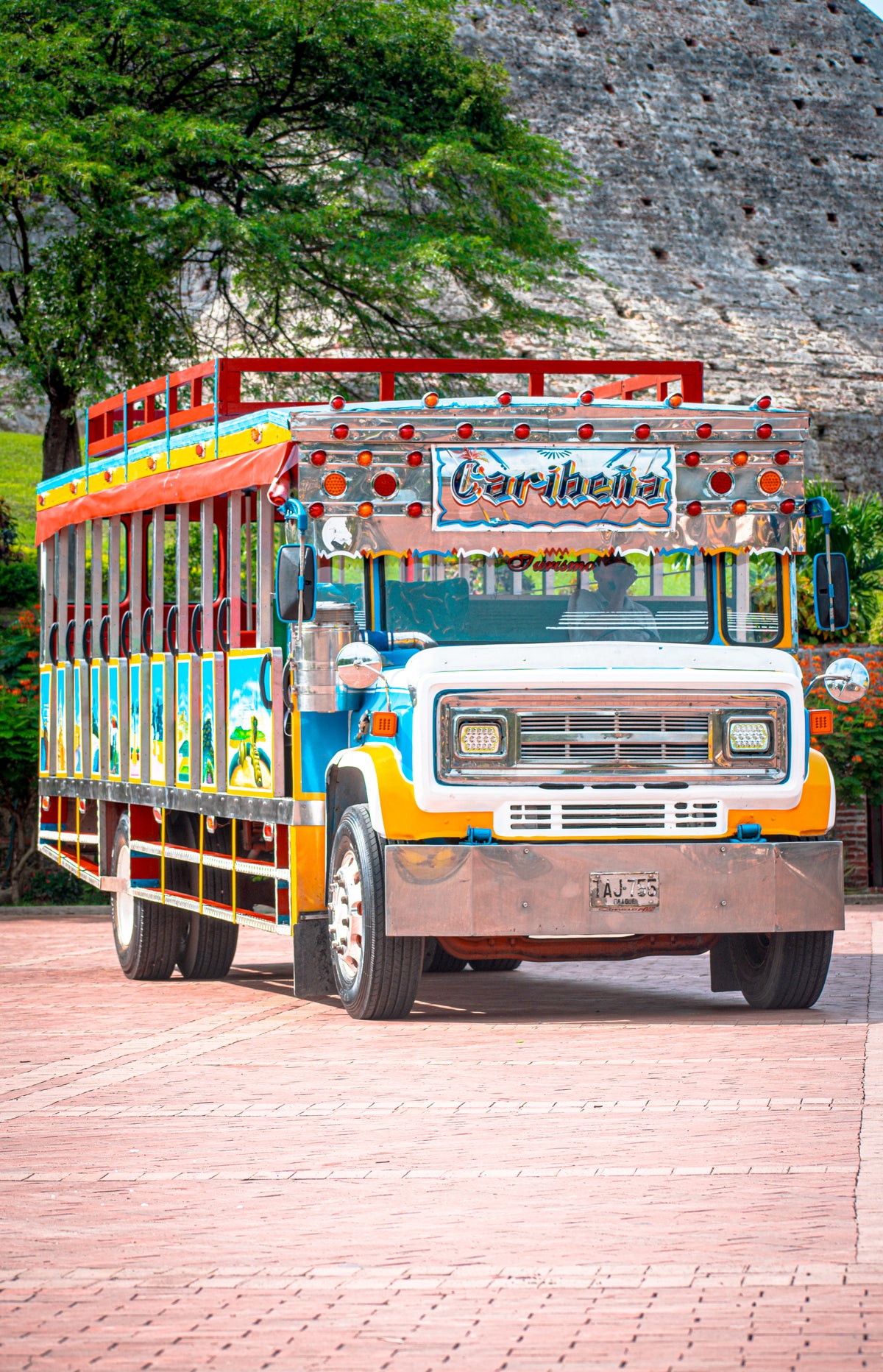 City Tour Cartagena em Chiva Tradicional