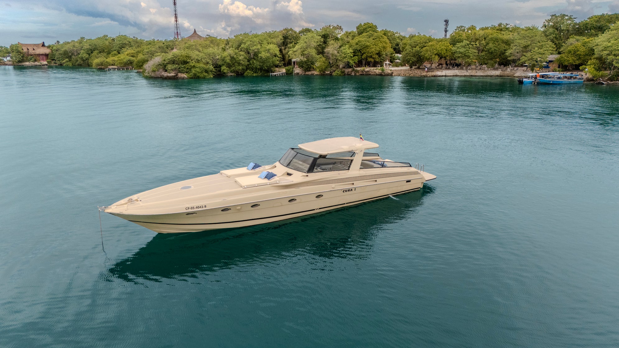 La Cuña I – Cherokee 60FT Luxury Yacht Charter Cartagena