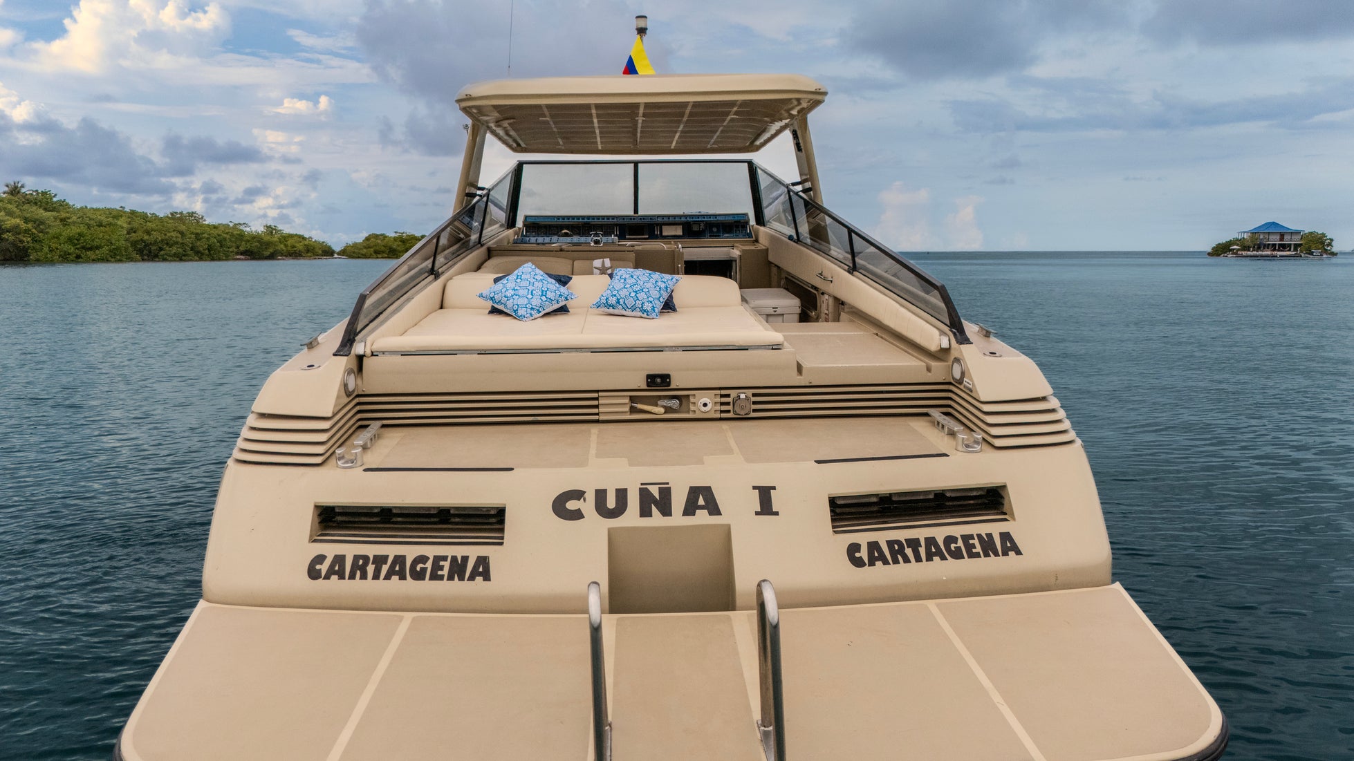 La Cuña I – Cherokee 60FT Luxury Yacht Charter Cartagena