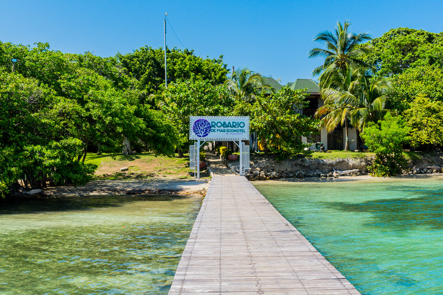 Top 2 Rosario Islands Tour – Two Beach Clubs in One Day
