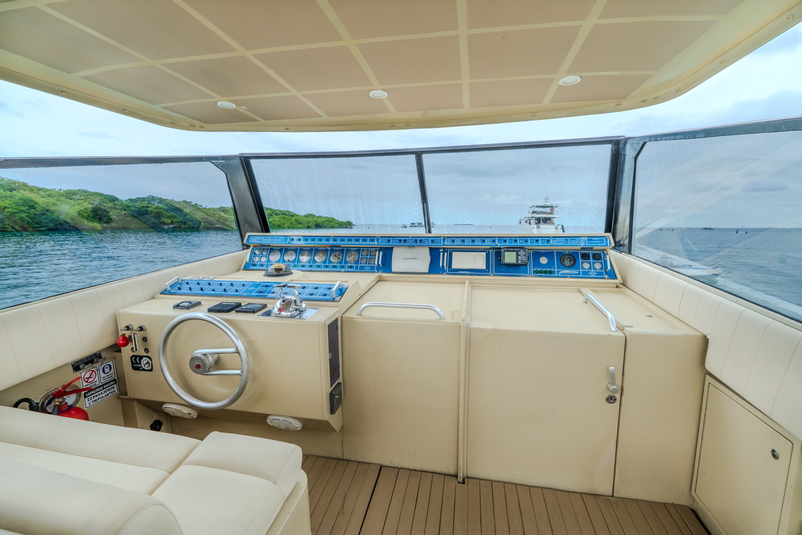 La Cuña I – Cherokee 60FT Luxury Yacht Charter Cartagena