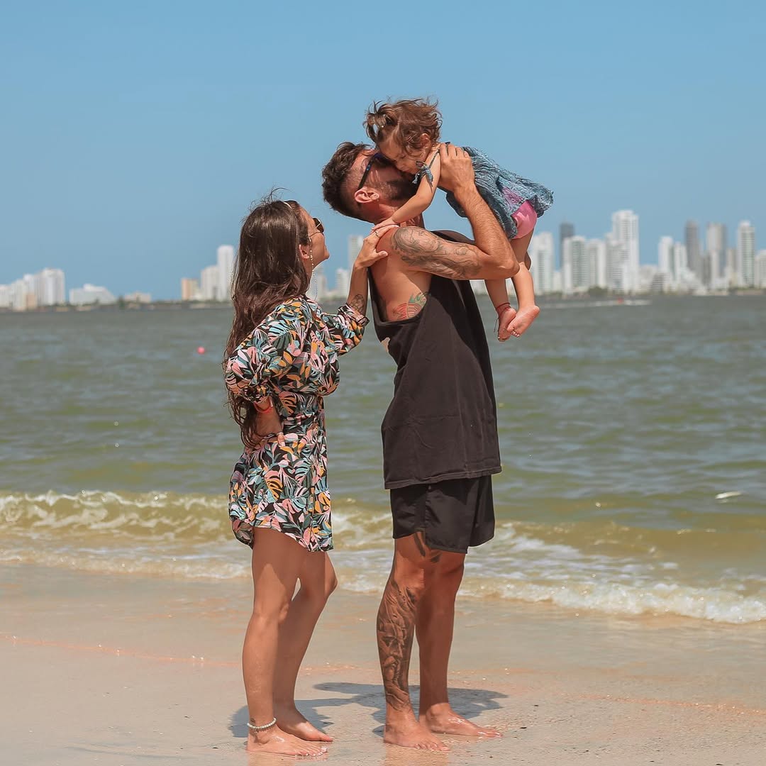 FÉNIX BEACH – TIERRA BOMBA