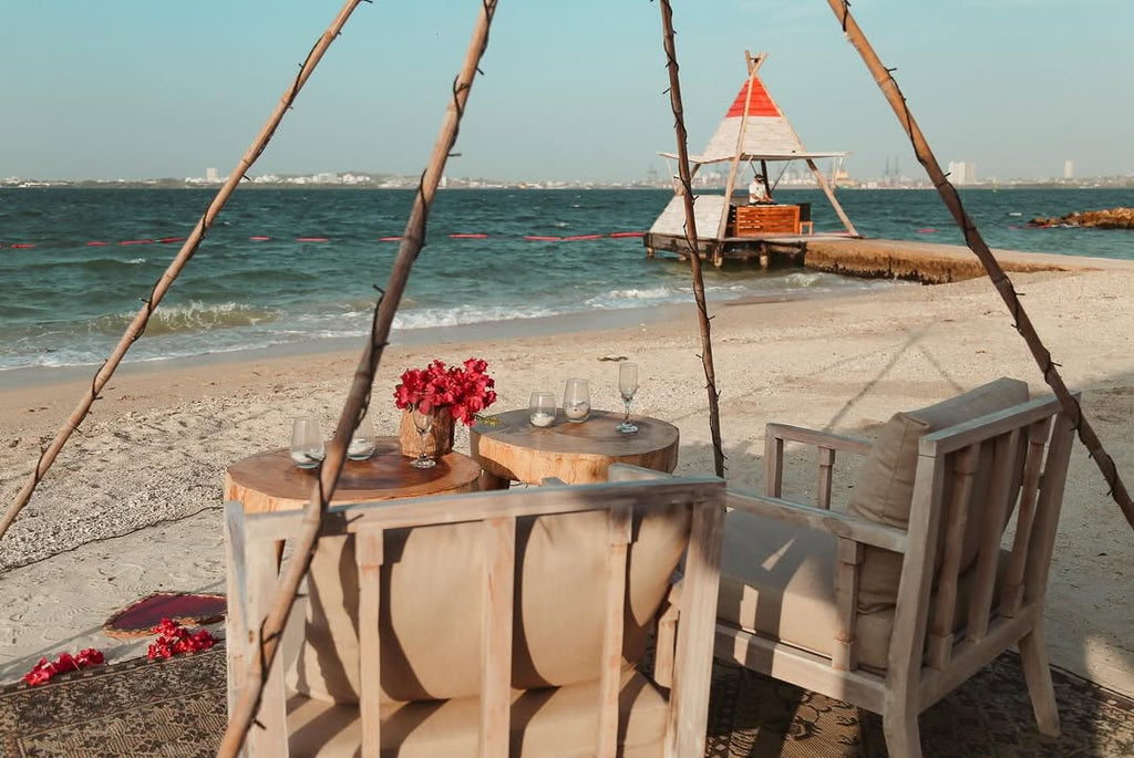 FÉNIX BEACH – TIERRA BOMBA