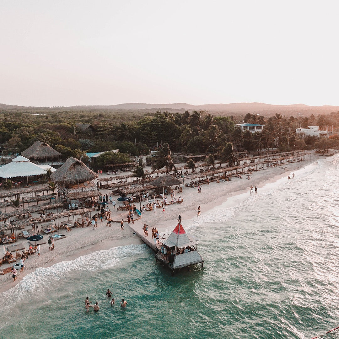 FÉNIX BEACH – TIERRA BOMBA