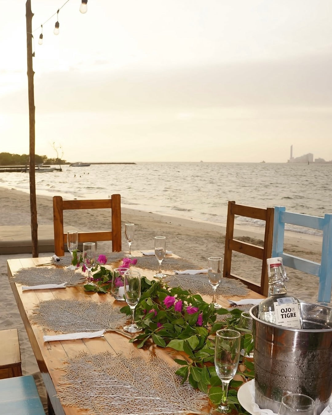 FÉNIX BEACH – TIERRA BOMBA