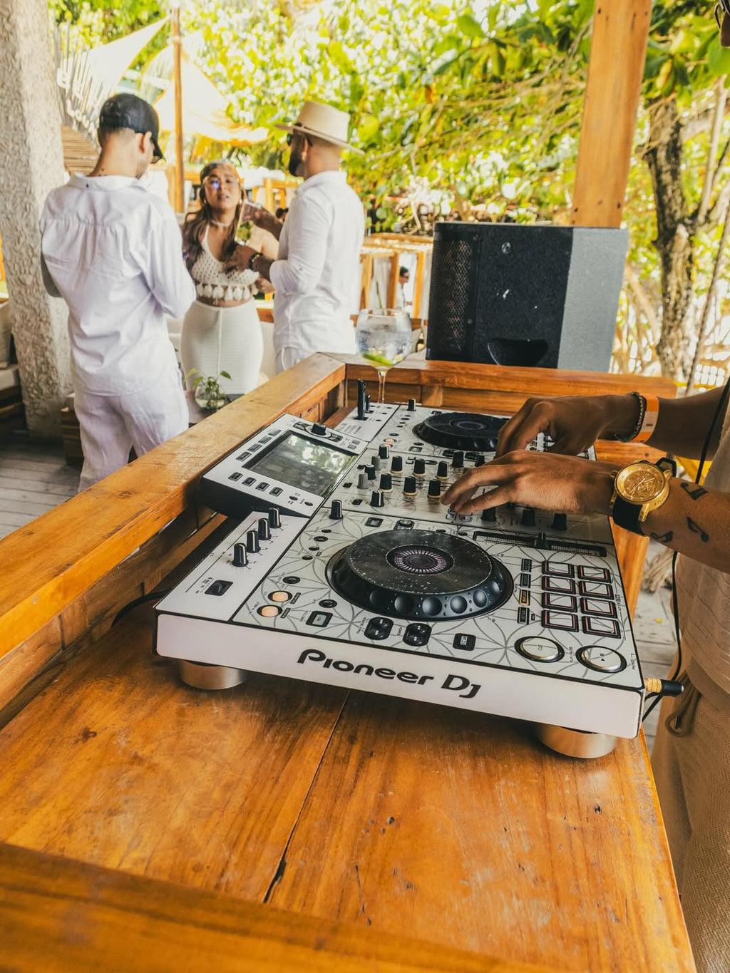 Mantas Beach – Rosario Islands Day Pass