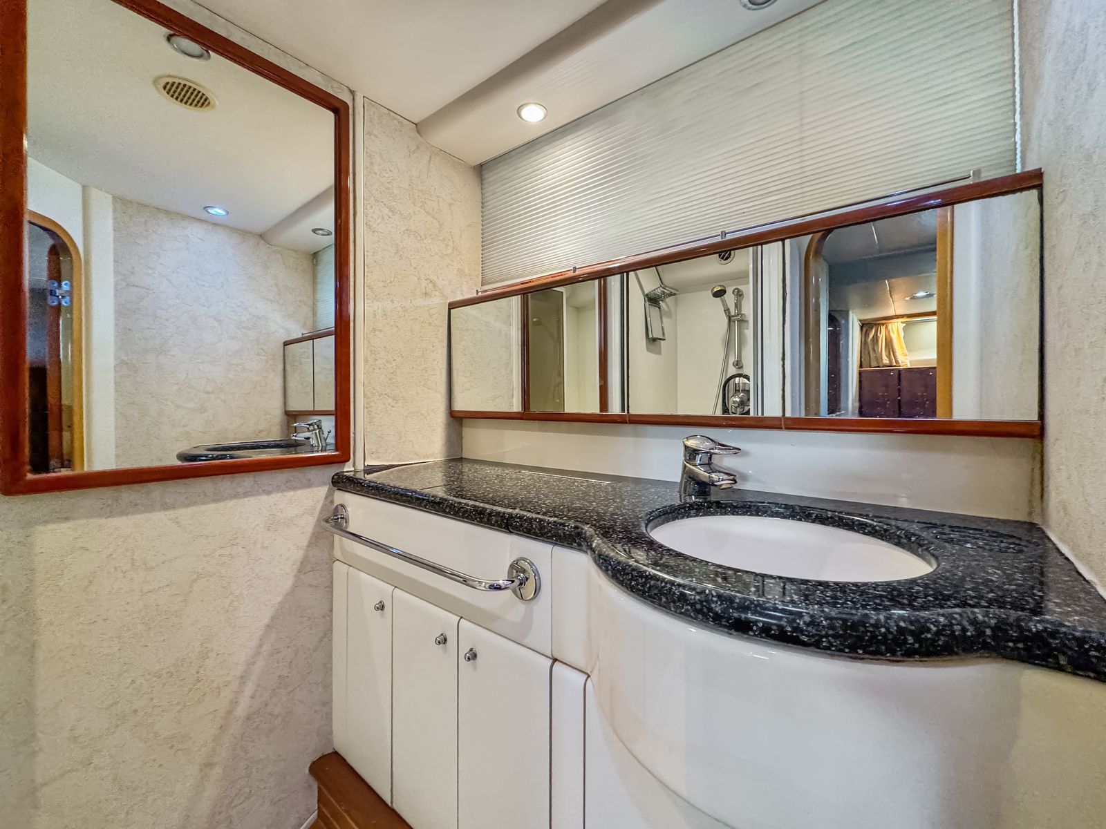 Il Perseverante 70FT Luxury Yacht Charter Cartagena