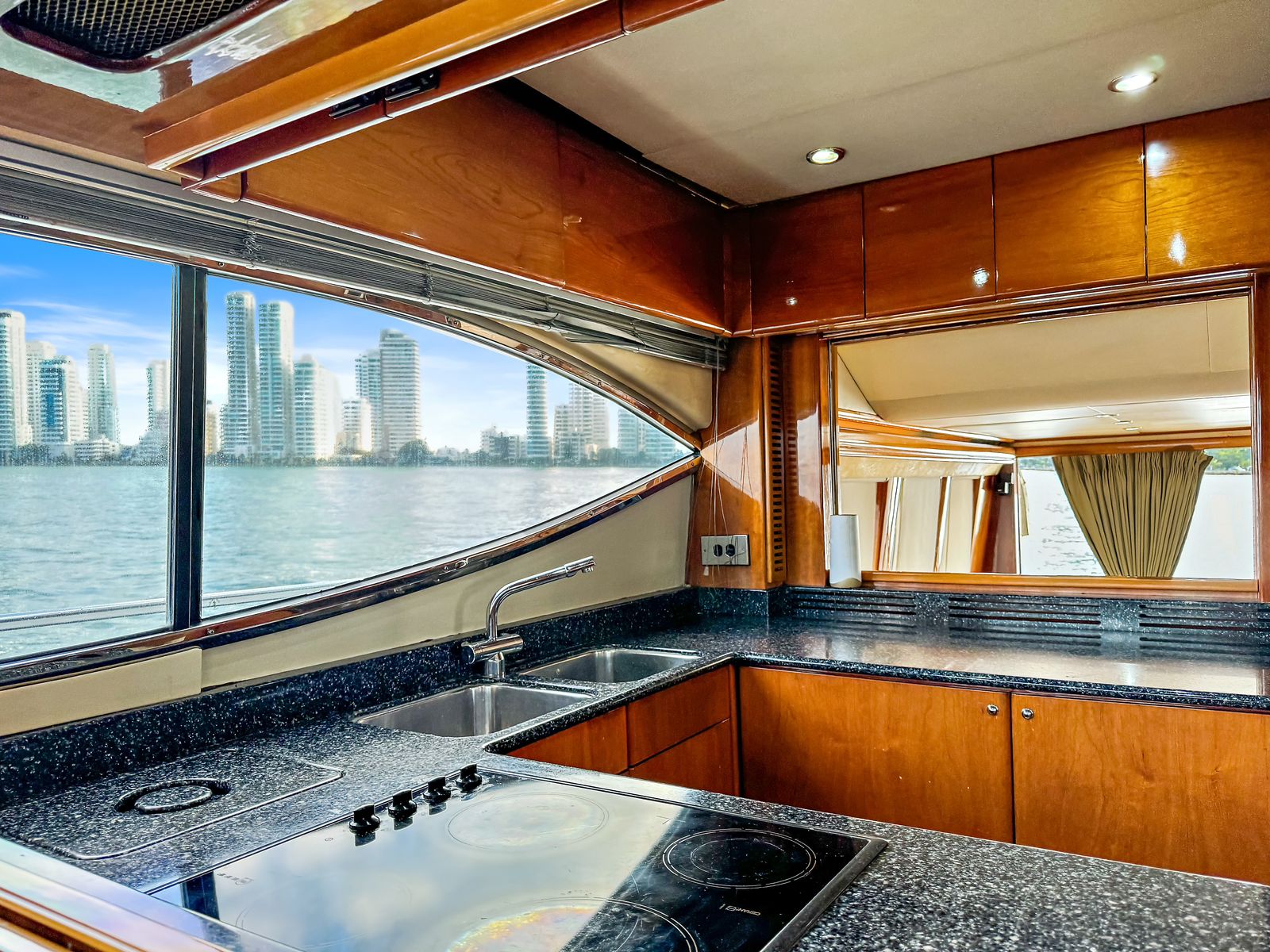 Il Perseverante 70FT Luxury Yacht Charter Cartagena