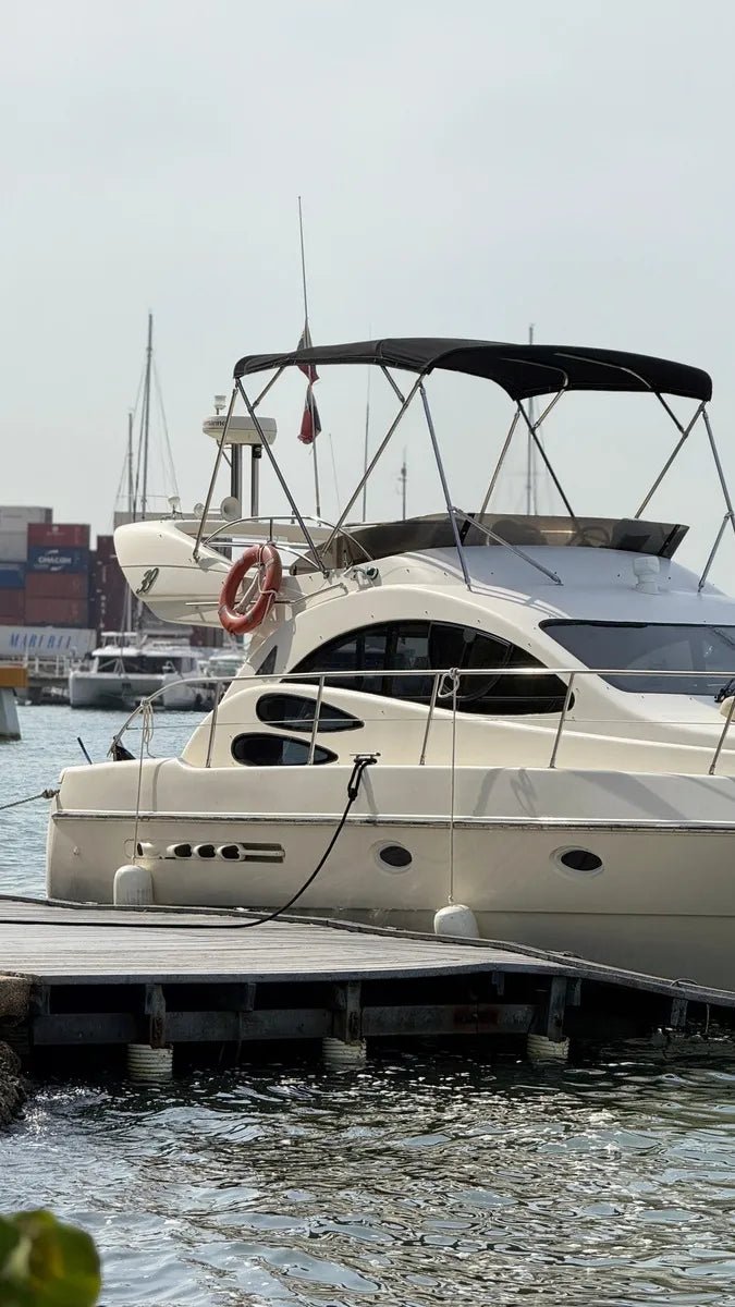 Azimut Pato Golden Beach Yacht Rental in Cartagena - Cartagena Day Tours
