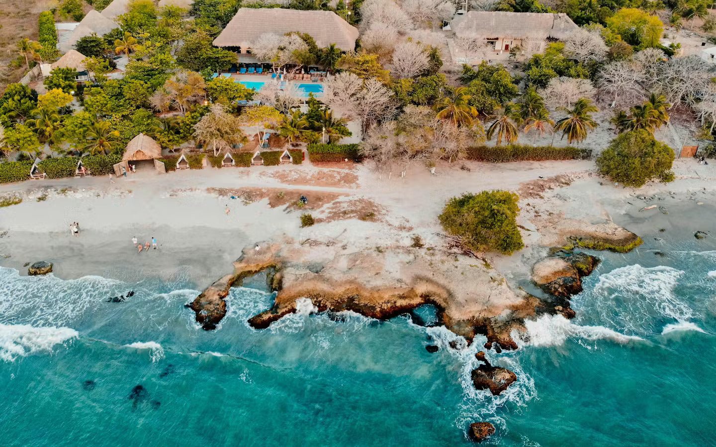 Blue Apple Beach Day Pass Cartagena | Tierra Bomba Beach Club - Cartagena Day Tours