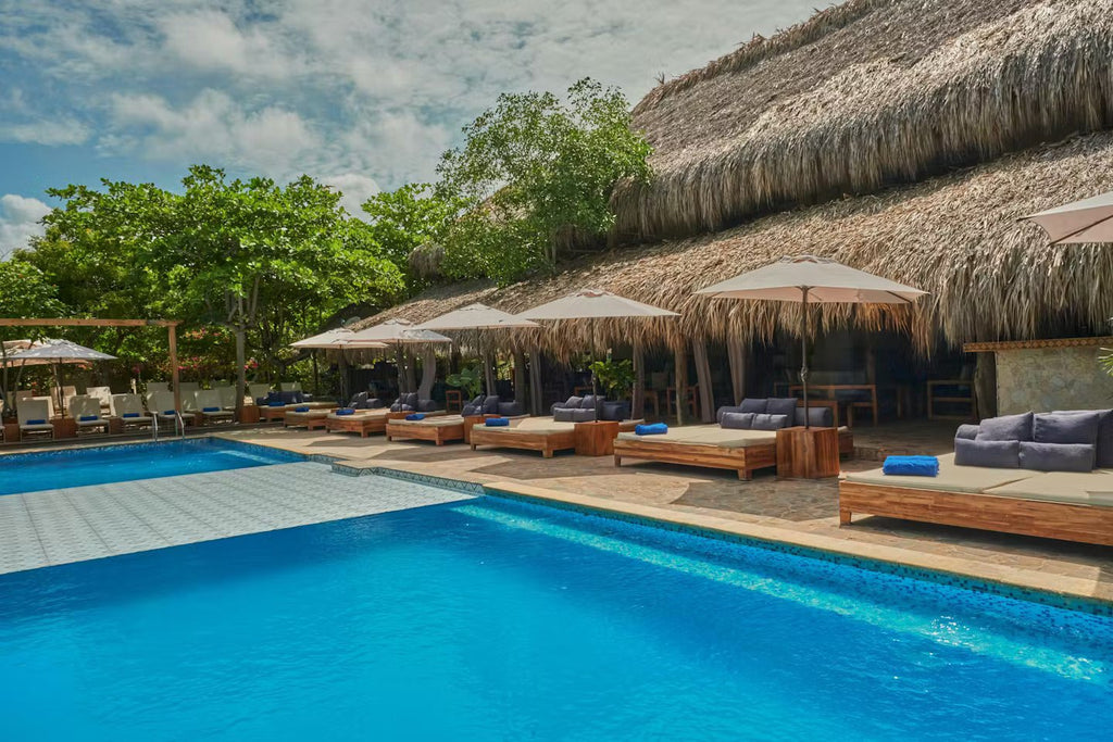 Blue Apple Beach Day Pass Cartagena | Tierra Bomba Beach Club - Cartagena Day Tours