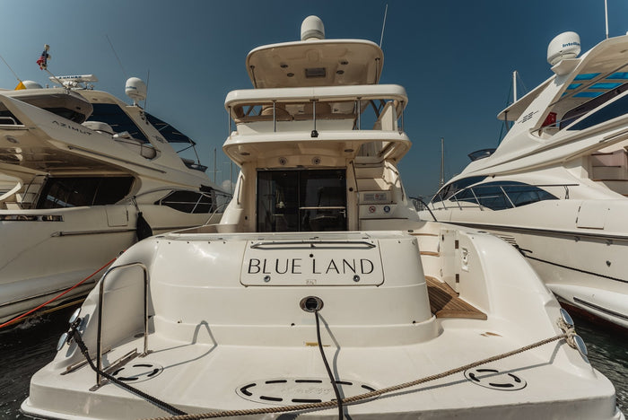 Blue Land · Sea Ray 58ft Yacht Charter in Cartagena - Cartagena Day Tours