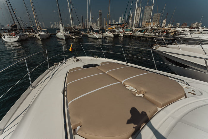 Blue Land · Sea Ray 58ft Yacht Charter in Cartagena - Cartagena Day Tours