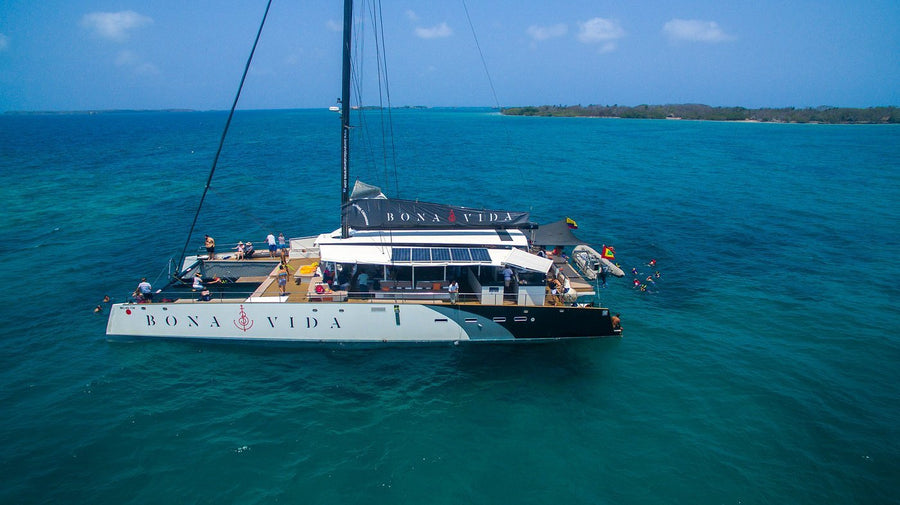 Bonavida Luxury Catamaran — Rosario Islands Day Cruise - Cartagena Day Tours