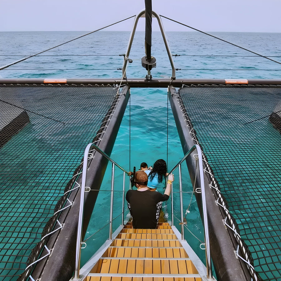 Bonavida Luxury Catamaran — Rosario Islands Day Cruise - Cartagena Day Tours