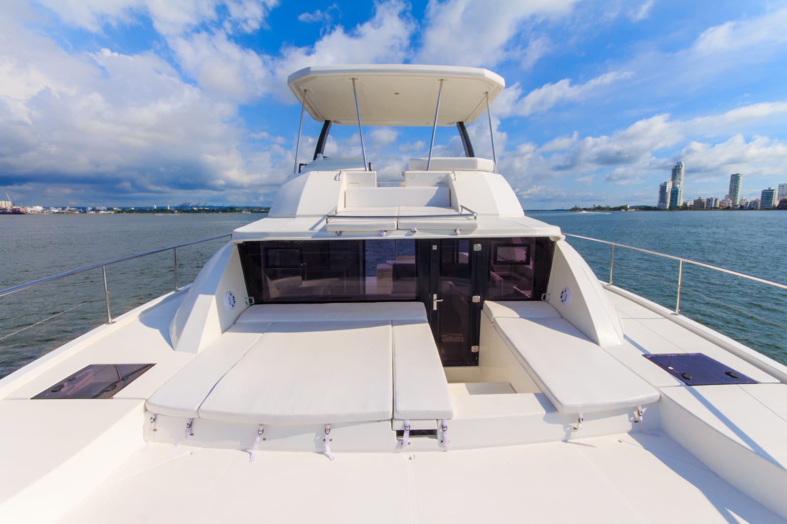 Cahua Luxury Leopard 43 Yacht Charter in Cartagena - Cartagena Day Tours