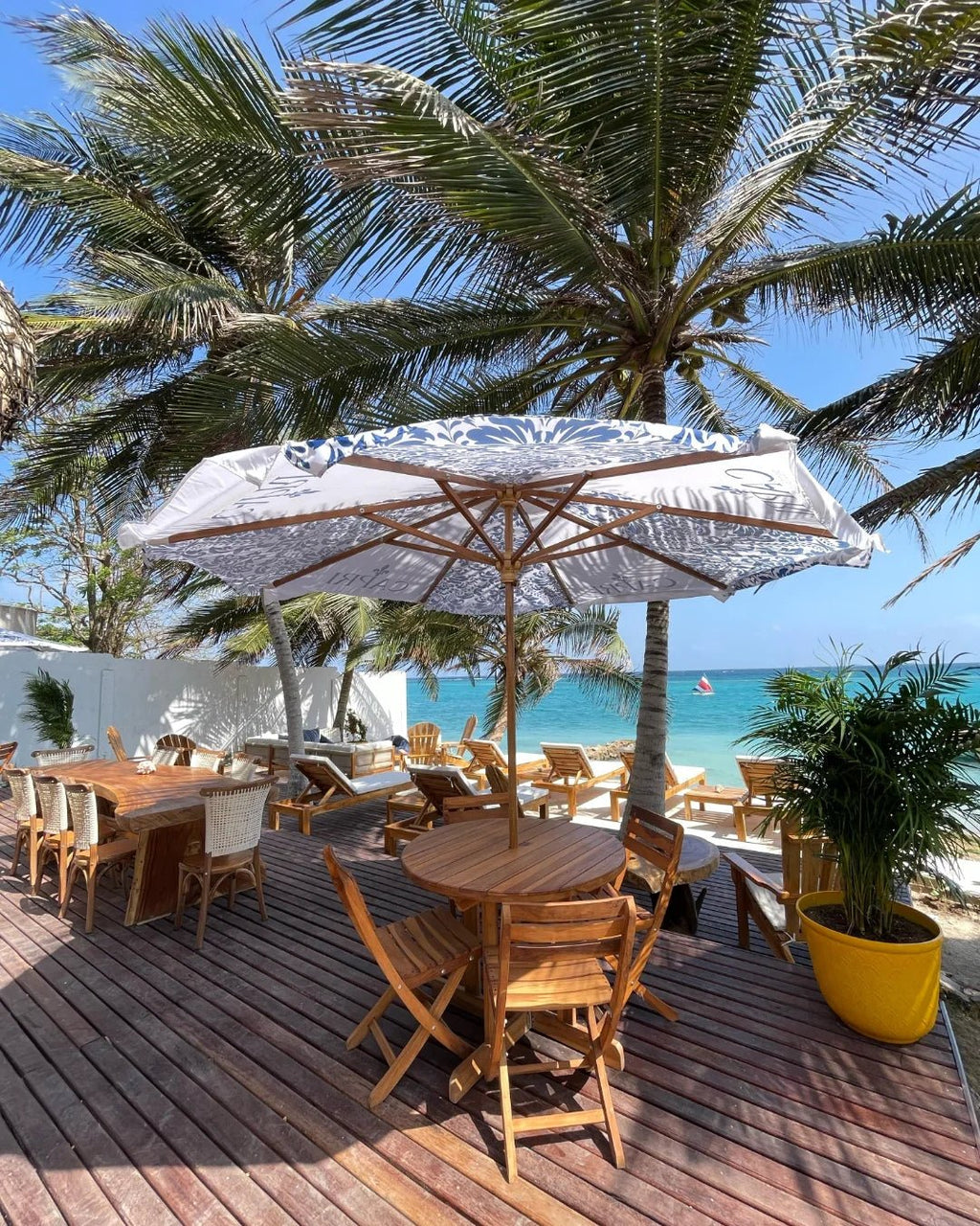 Capri Beach Club – Luxury Day Pass, Rosario Islands Cartagena - Cartagena Day Tours