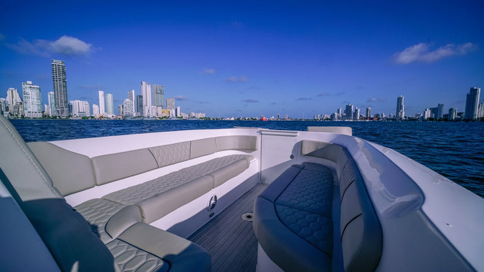 Charlie Bravo 41 Speedboat Charter in Cartagena - Cartagena Day Tours