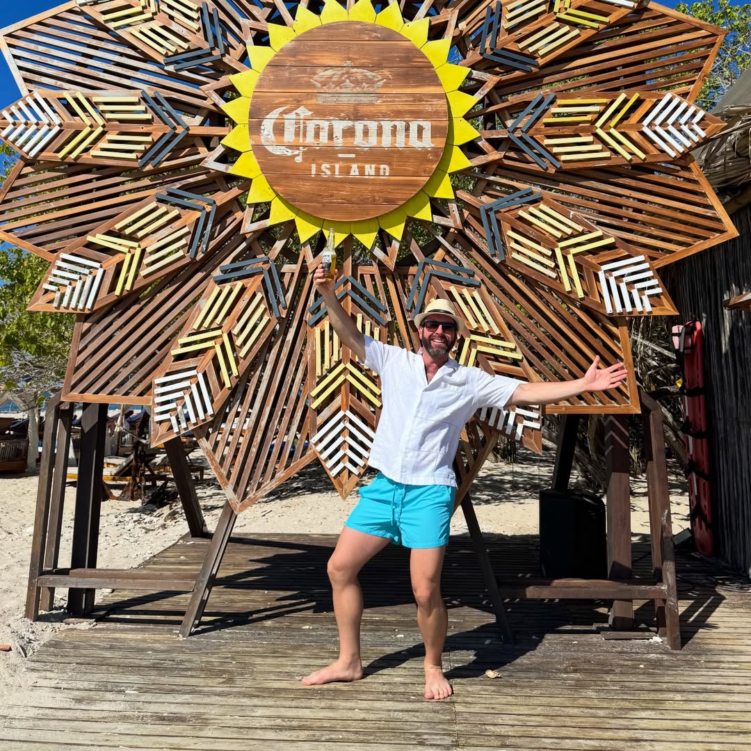 Corona Island – Rosario Islands Natural Luxury Day Pass - Cartagena Day Tours