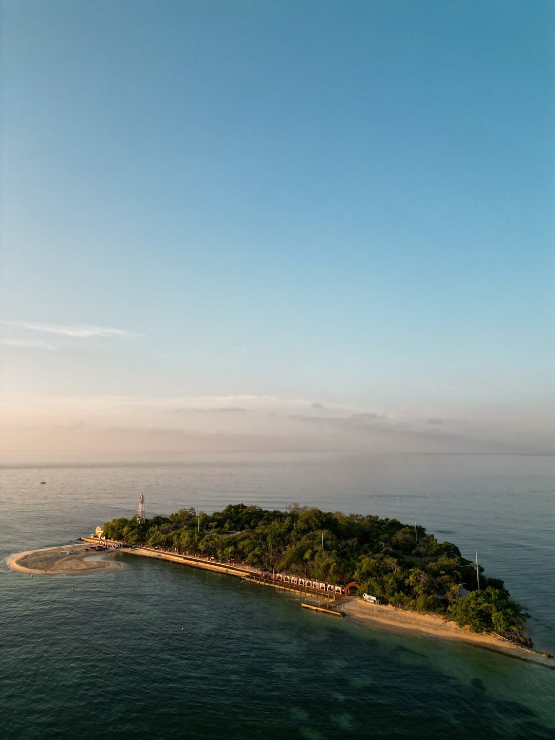 Corona Island – Rosario Islands Natural Luxury Day Pass - Cartagena Day Tours