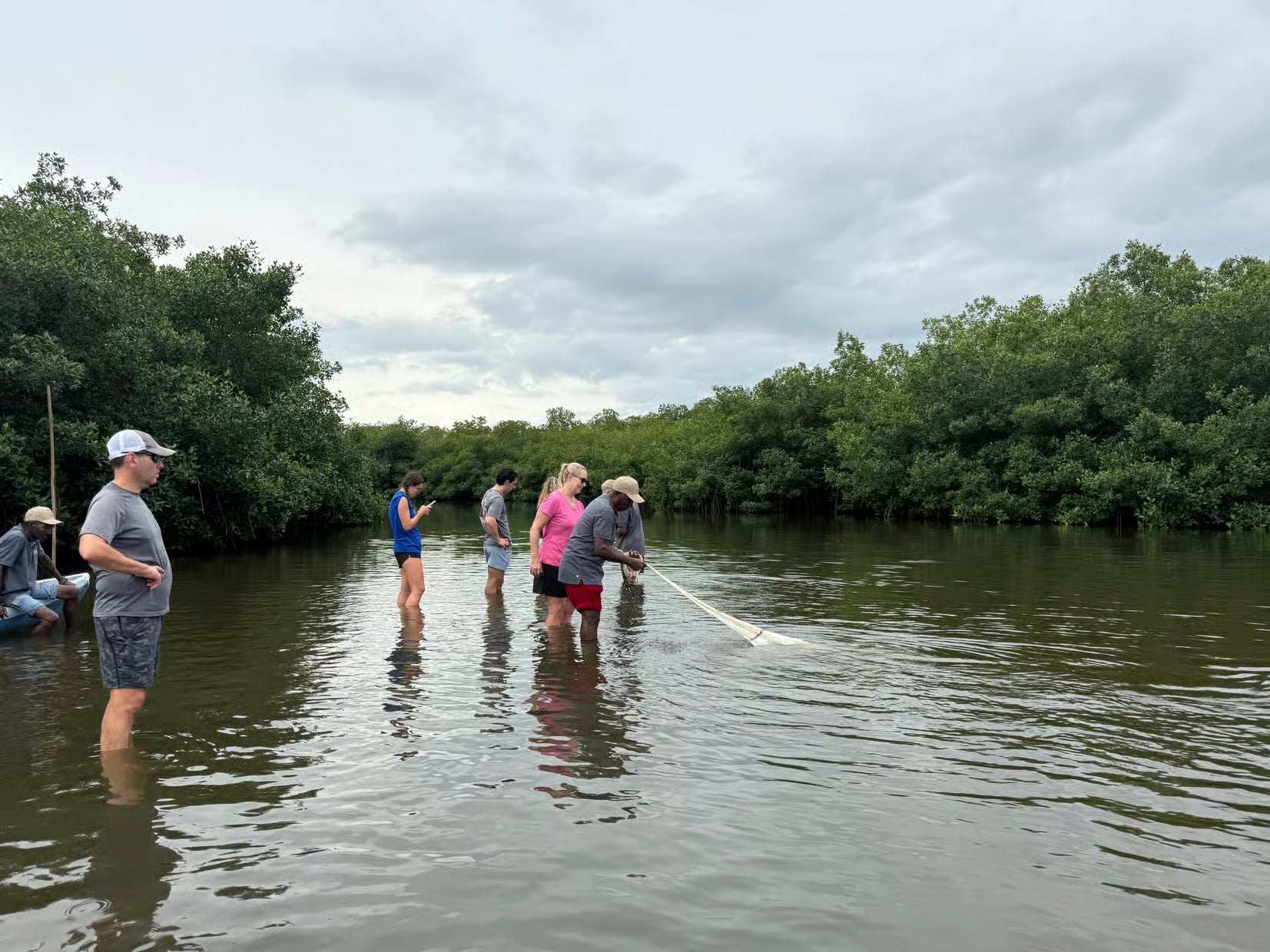 Mangrove Fishing Tour in Cartagena: Canoe Ride & Local Culture