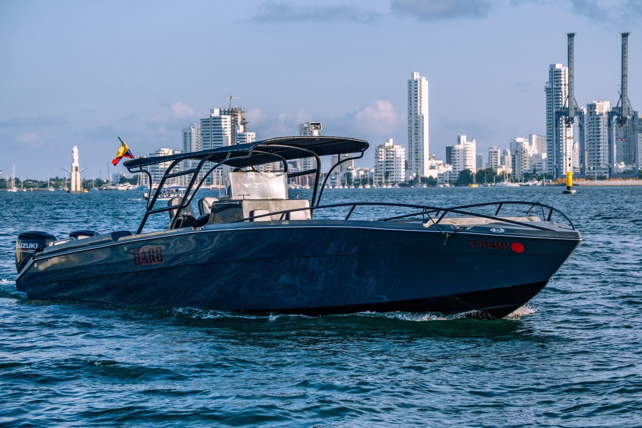 Harb Firpol 42 Speedboat Charter in Cartagena - Cartagena Day Tours