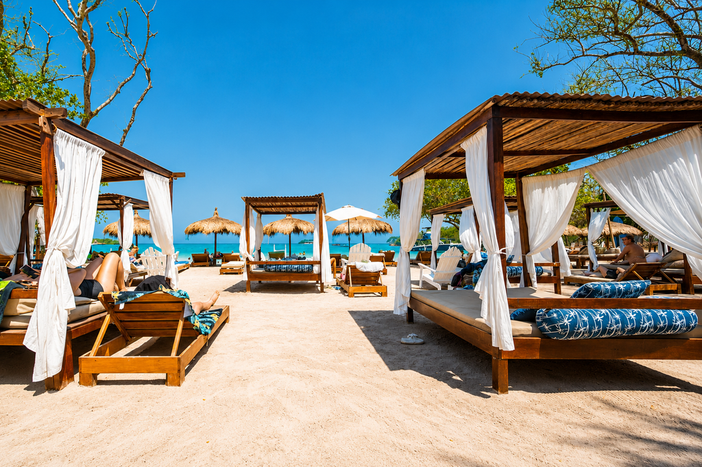 Isla Bela – Best Value Beach Club, Rosario Islands Cartagena - Cartagena Day Tours