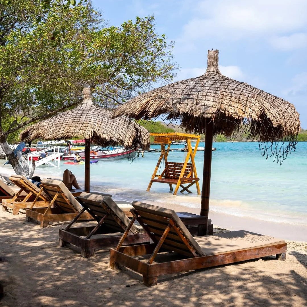 Isla Bela – Best Value Beach Club, Rosario Islands Cartagena - Cartagena Day Tours