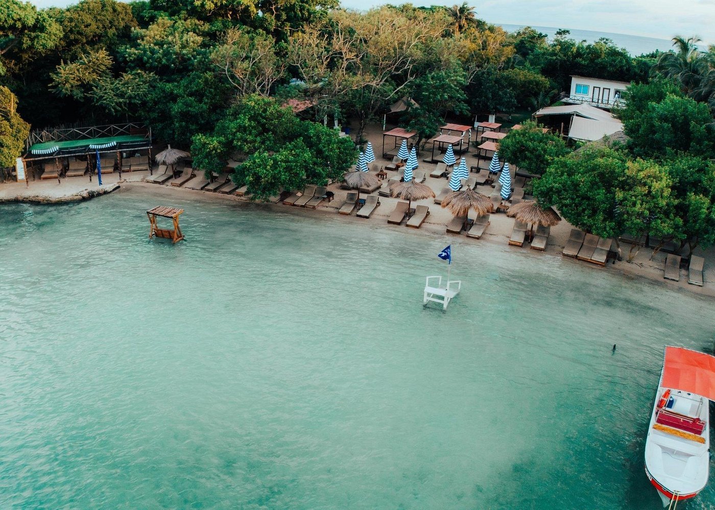 Isla Bela – Best Value Beach Club, Rosario Islands Cartagena - Cartagena Day Tours