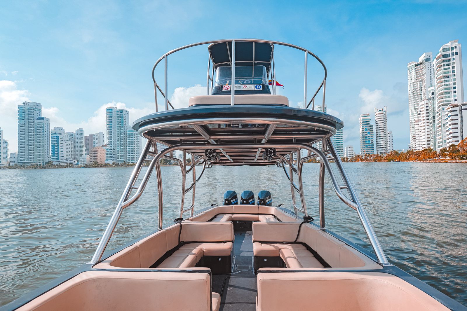 Large Group Boat Charter Cartagena (Up to 40 Guests) - Cartagena Day Tours