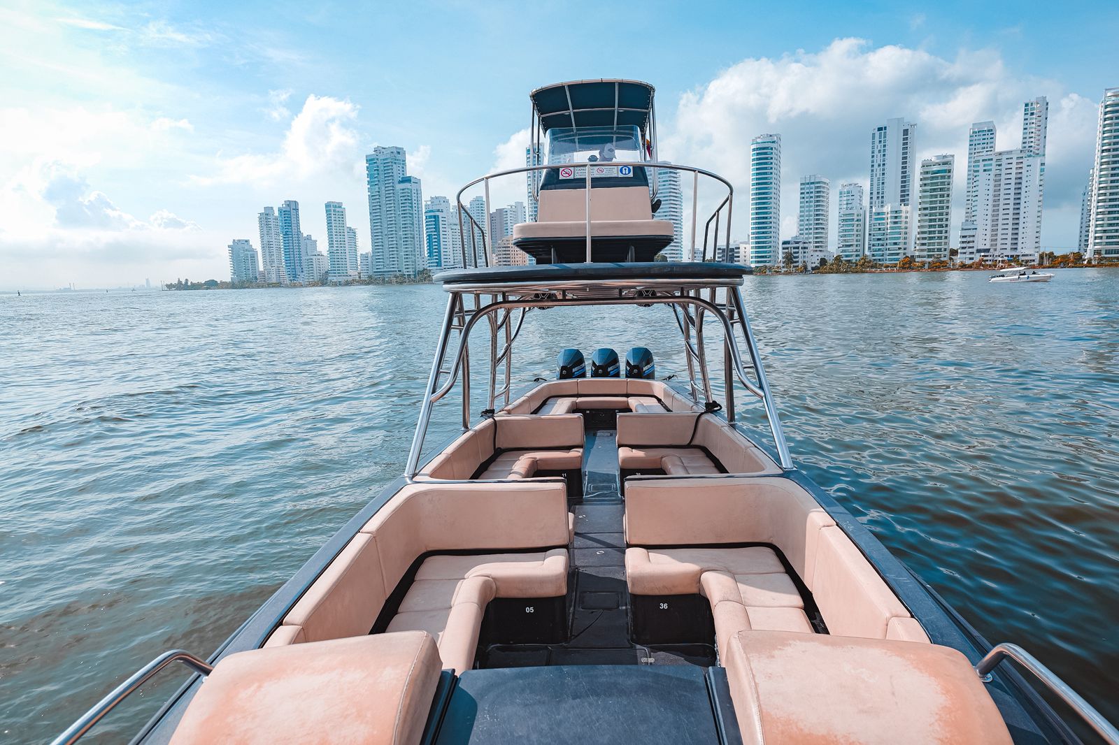 Large Group Boat Charter Cartagena (Up to 40 Guests) - Cartagena Day Tours