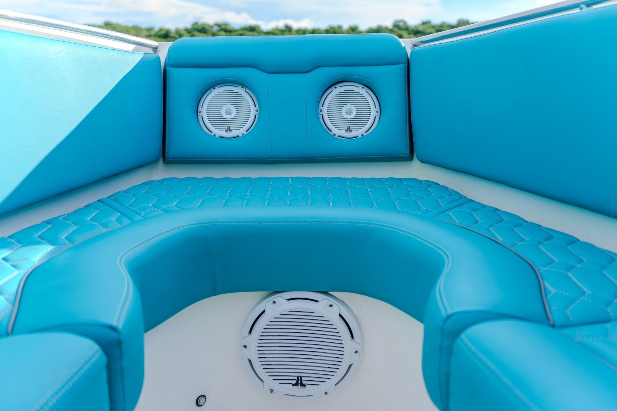 Leon de Atlas 29FT Private Boat Charter Cartagena - Cartagena Day Tours