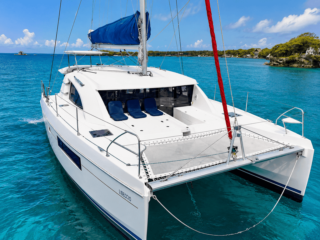 Libecciu Luxury Leopard 40 Catamaran Charter in Cartagena - Cartagena Day Tours