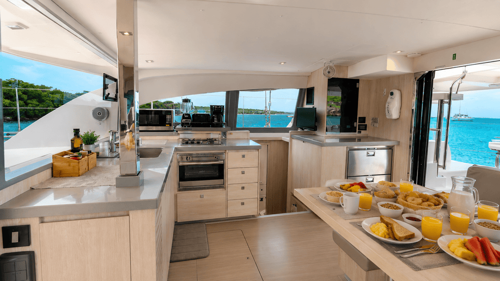 Libecciu Luxury Leopard 40 Catamaran Charter in Cartagena - Cartagena Day Tours