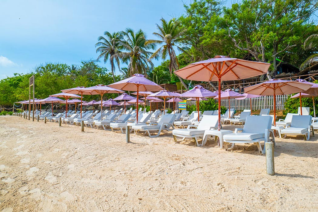 Luxury Beach Club – Premium Day Pass, Rosario Islands Cartagena - Cartagena Day Tours