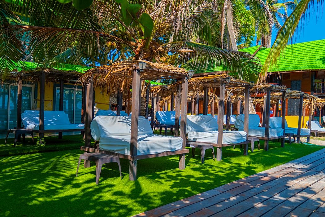 Luxury Beach Club – Premium Day Pass, Rosario Islands Cartagena - Cartagena Day Tours