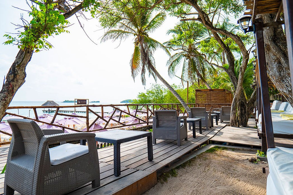 Luxury Beach Club – Premium Day Pass, Rosario Islands Cartagena - Cartagena Day Tours
