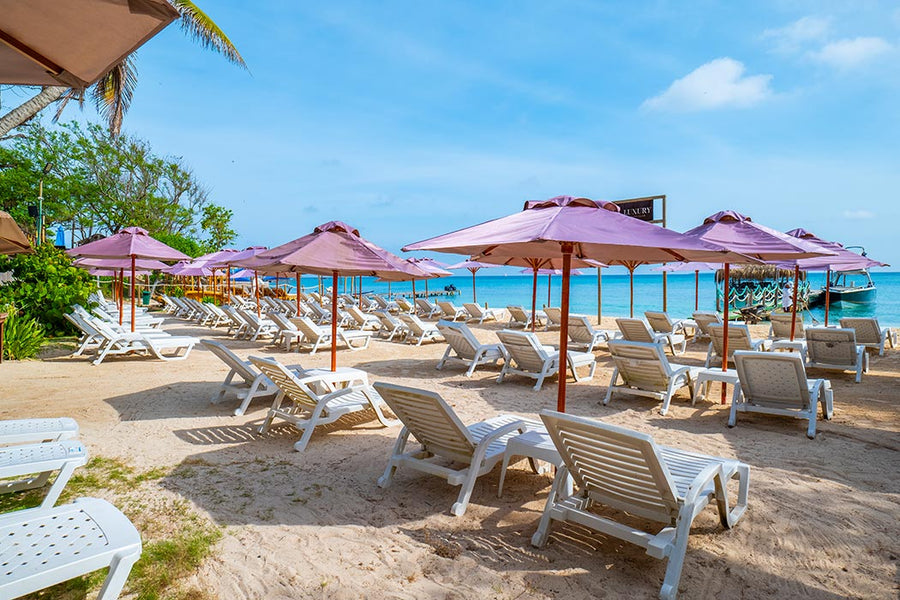 Luxury Beach Club – Premium Day Pass, Rosario Islands Cartagena - Cartagena Day Tours