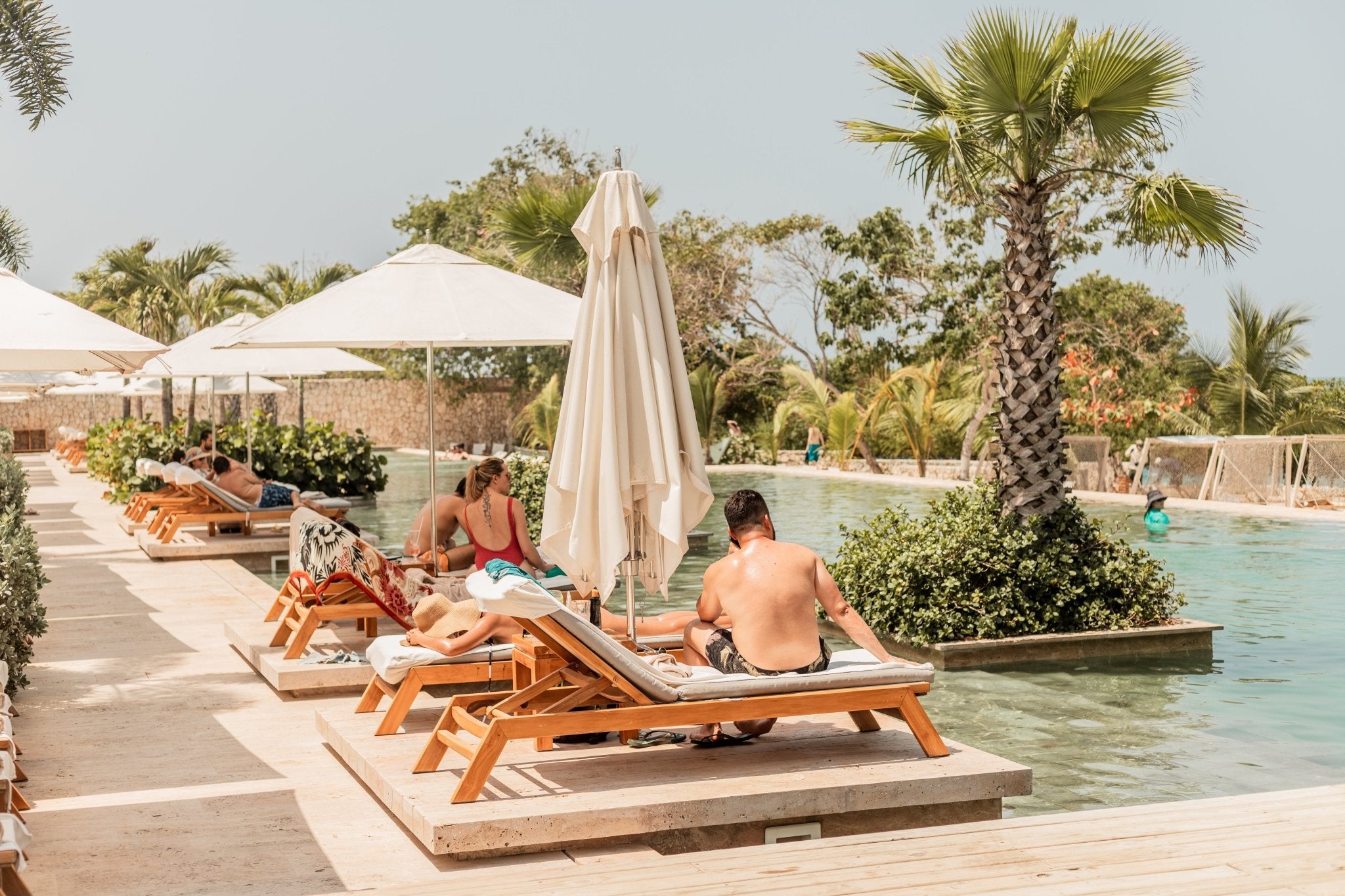 Makani Luxury Beach Club – Tierra Bomba Island, Cartagena - Cartagena Day Tours