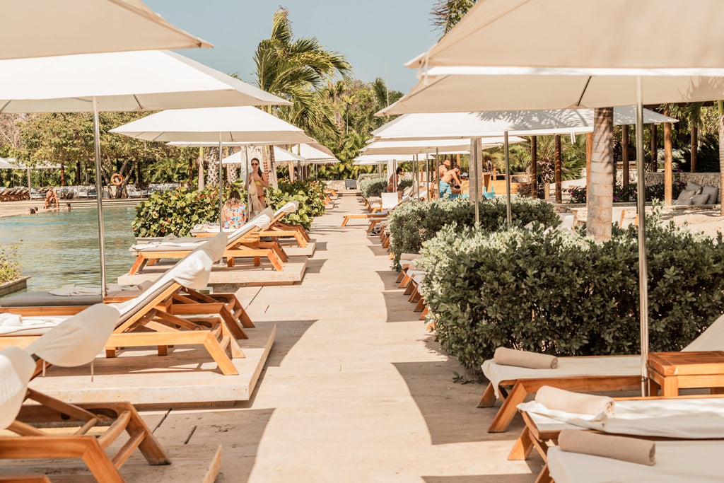 Makani Luxury Beach Club – Tierra Bomba Island, Cartagena - Cartagena Day Tours