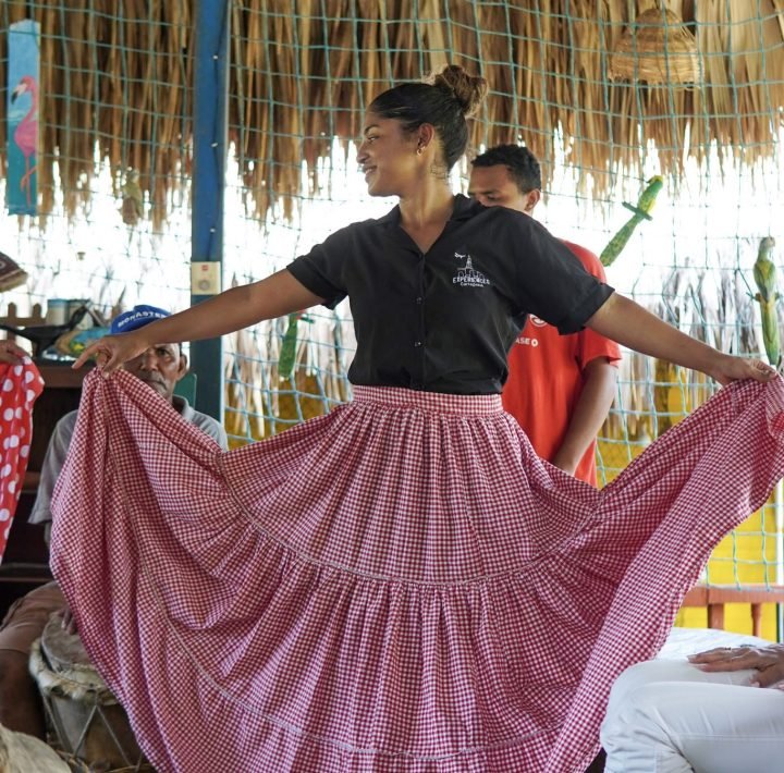 Mangrove Fishing Tour in Cartagena: Canoe Ride & Local Culture - Cartagena Day Tours