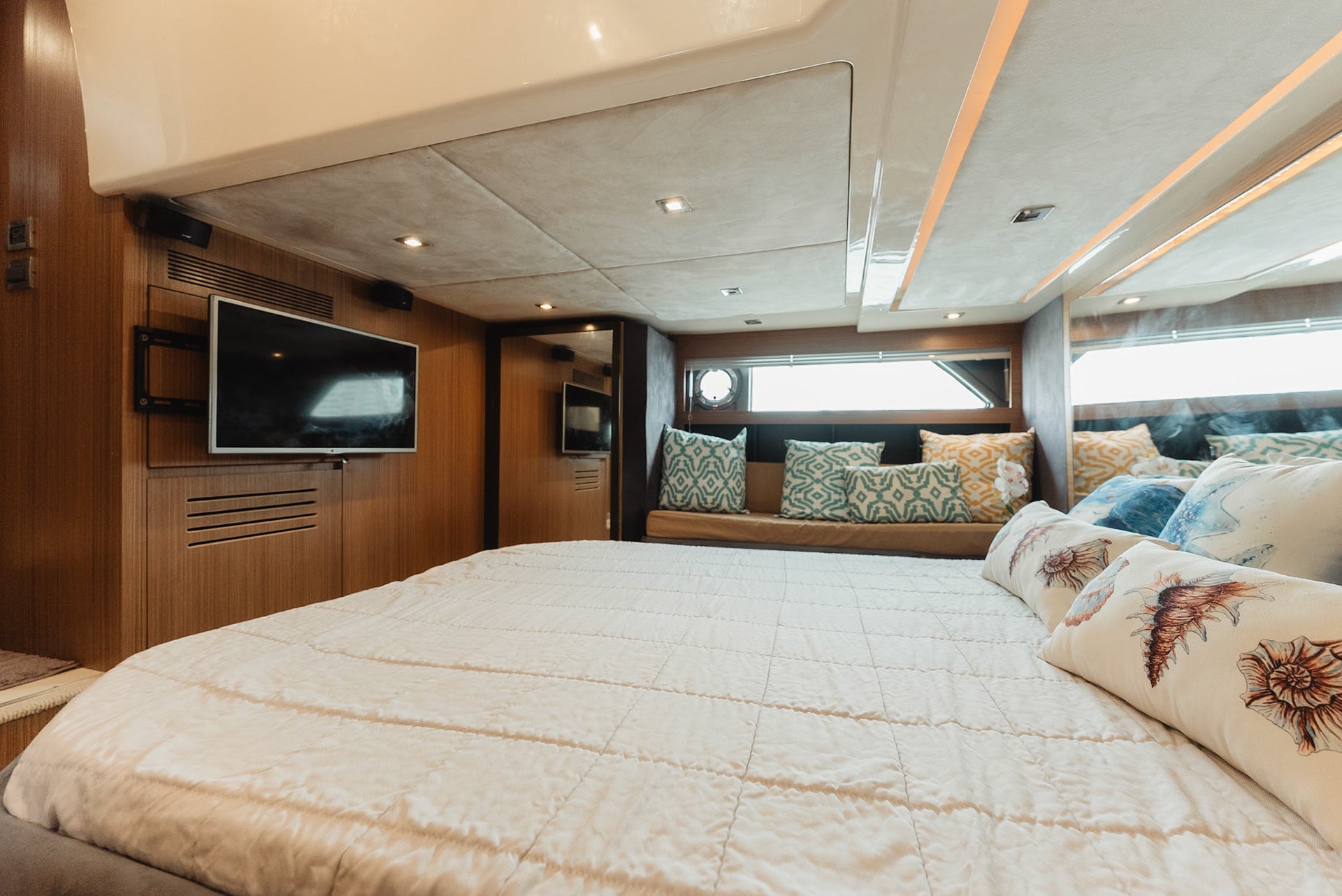 Myriam Esther V Yacht Rental in Cartagena - Cartagena Day Tours