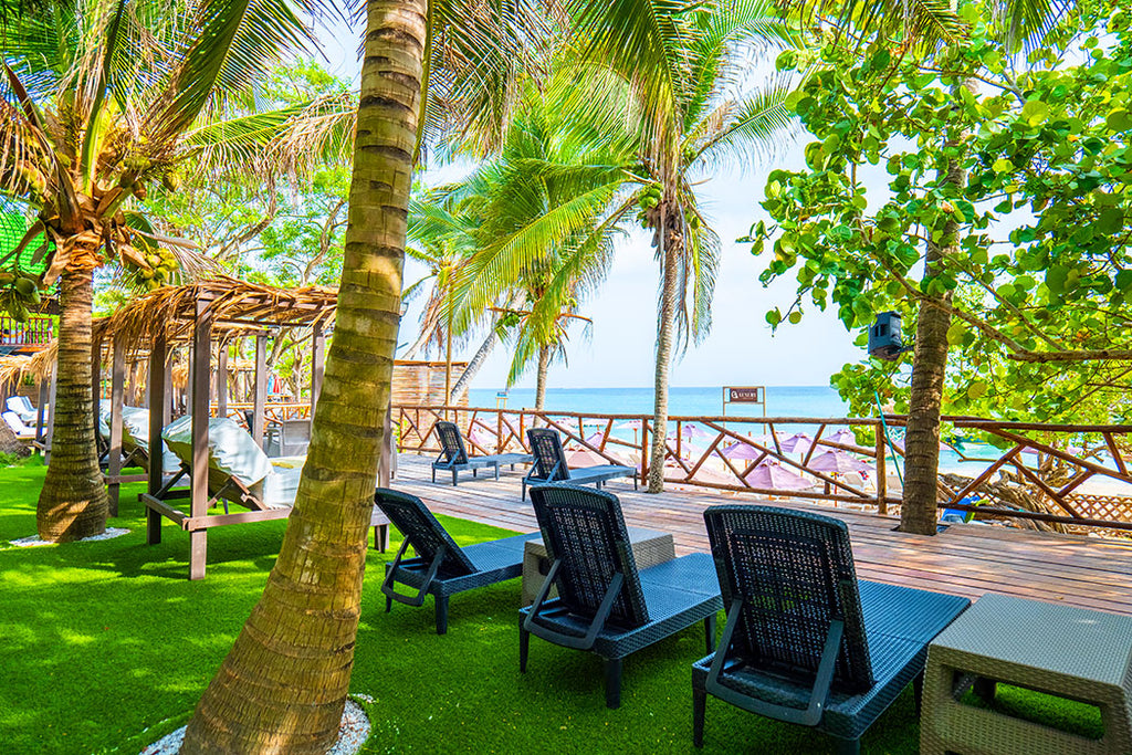 Luxury Beach Club – Isla Grande Open Bar Day Pass (Adults Only)