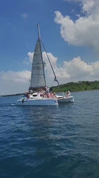 Armonía Luxury Sailing Catamaran 36’ | Private Catamaran Cartagena