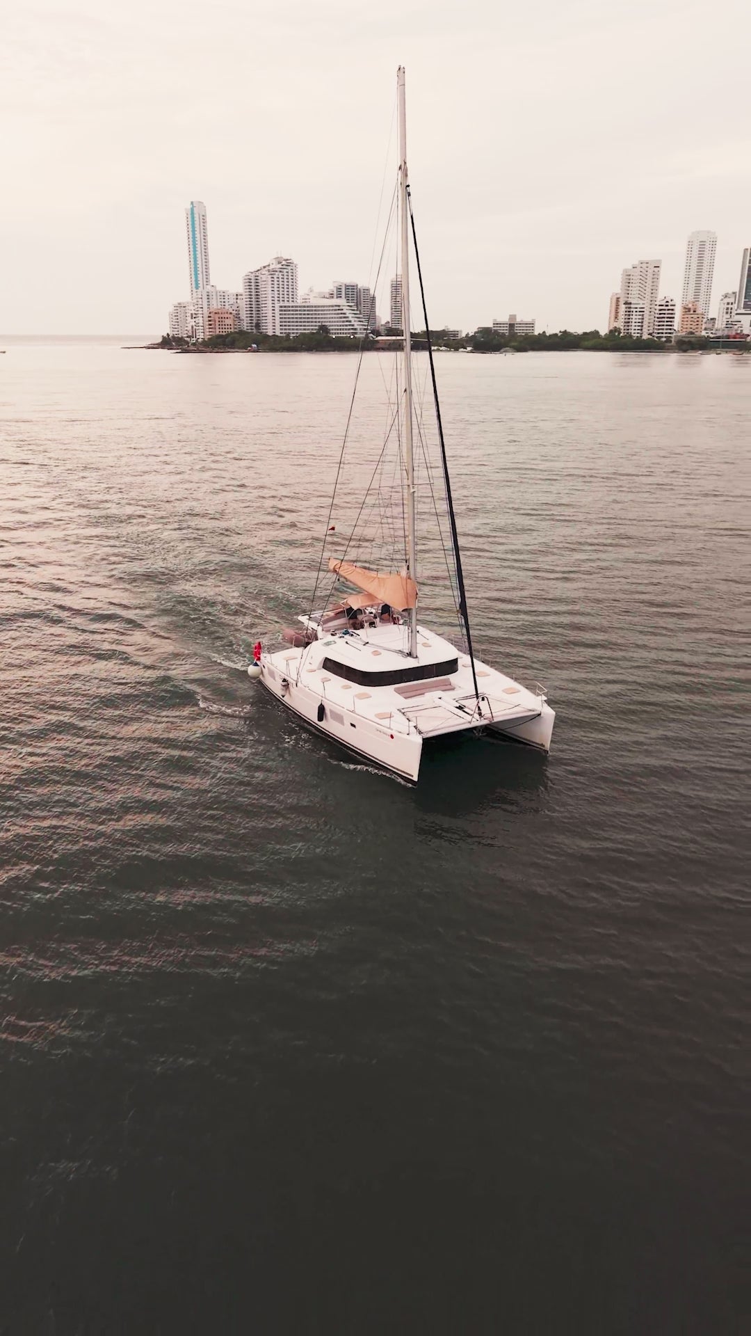 Chicote Luxury Lagoon 440 Catamaran Charter in Cartagena