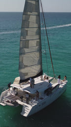 Xem 3 Luxury Lagoon 400 Catamaran Charter in Cartagena