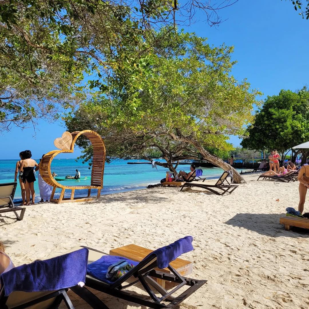 Rosario Del Mar – Authentic Caribbean Beach Club Cartagena - Cartagena Day Tours